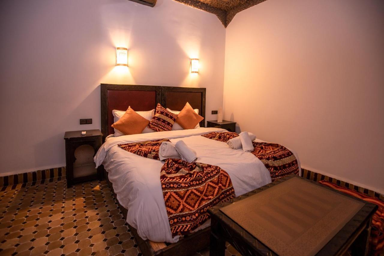 Riad Merzouga Dunes Екстер'єр фото