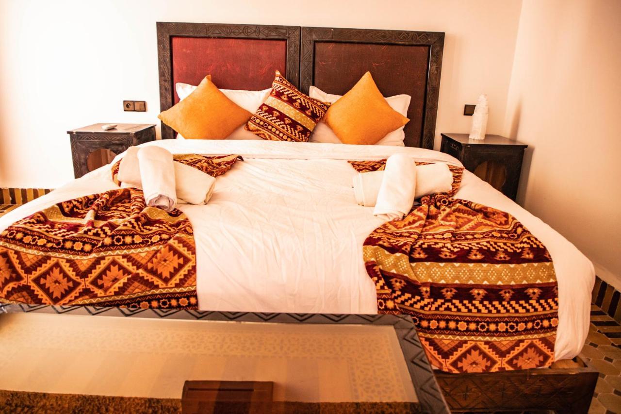 Riad Merzouga Dunes Екстер'єр фото