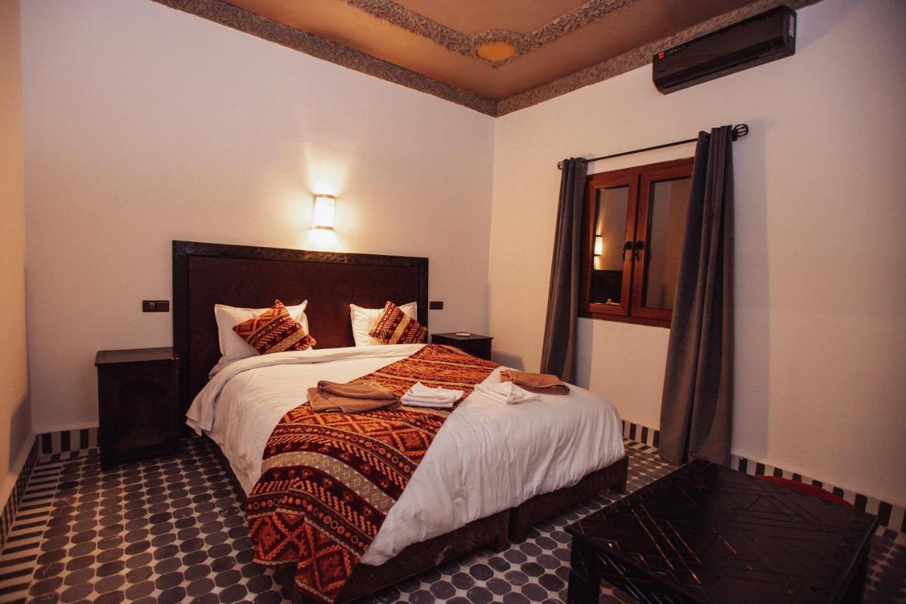 Riad Merzouga Dunes Екстер'єр фото