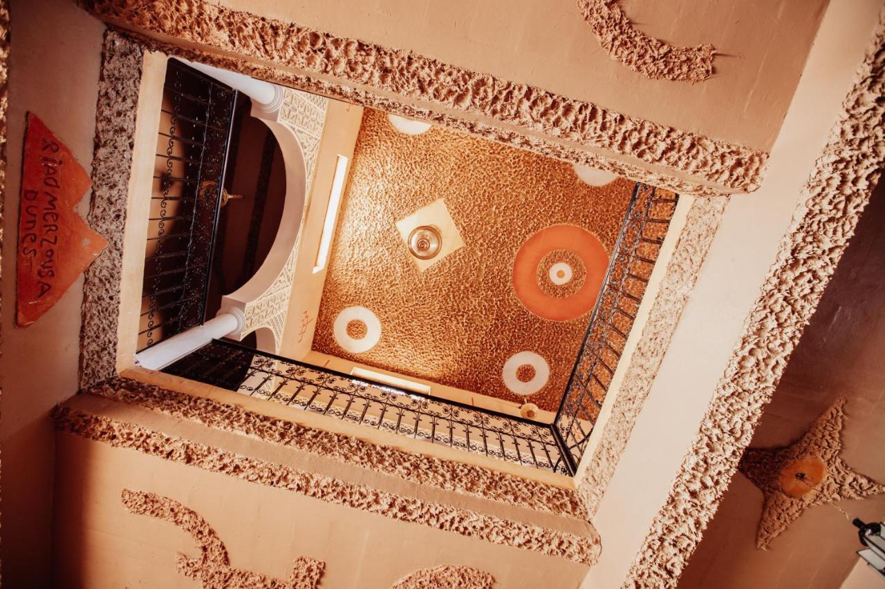 Riad Merzouga Dunes Екстер'єр фото